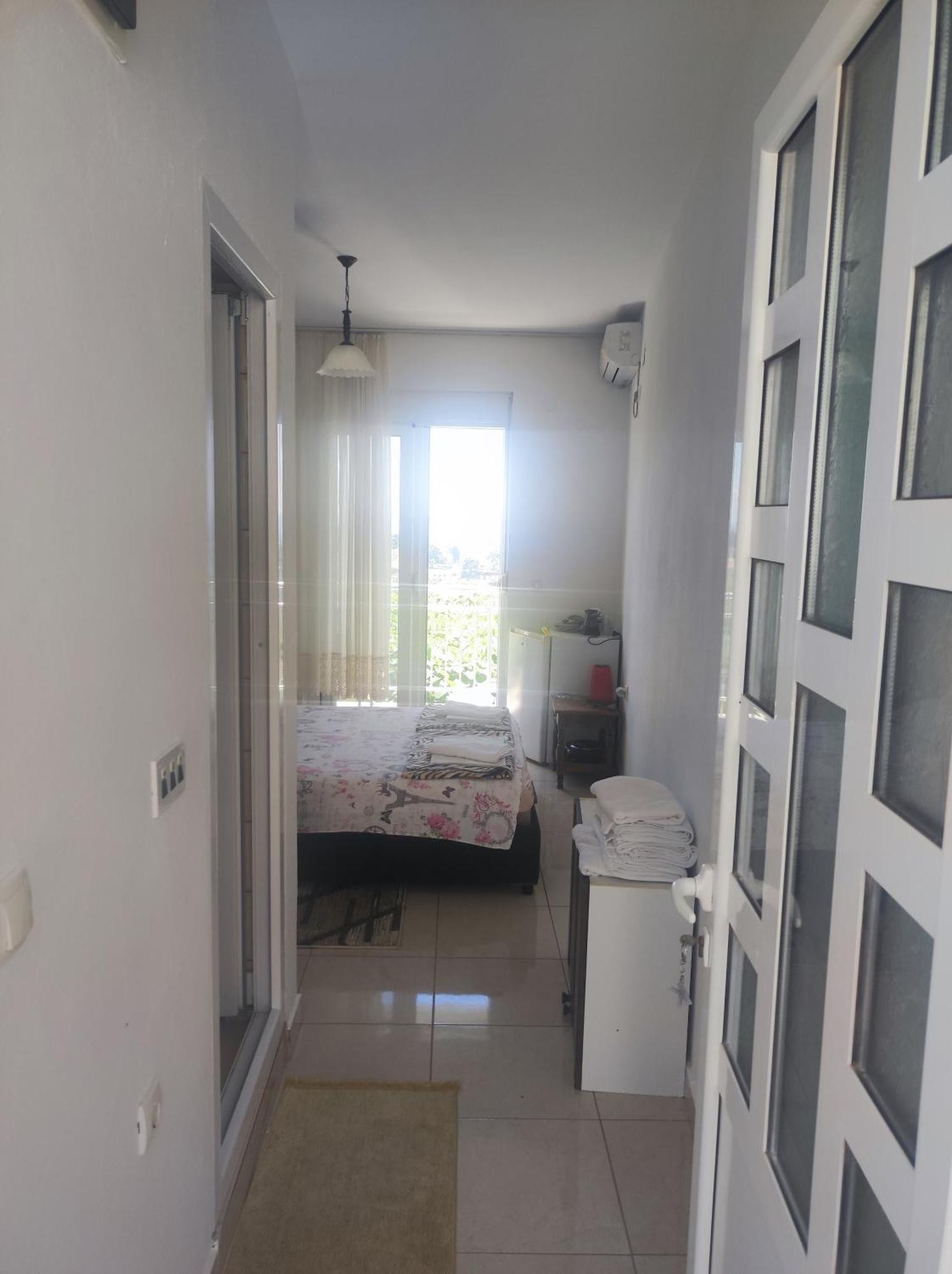 Tahiri Bellevue Apartments อุลซิน ภายนอก รูปภาพ